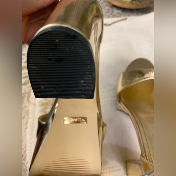 GUESS Gold Women's Heels size 10 - Picture 13 of 14